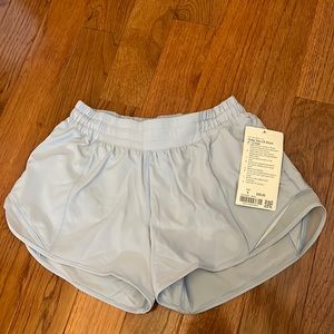 NWT Hotty Hot LR 4” Lululemon Shorts